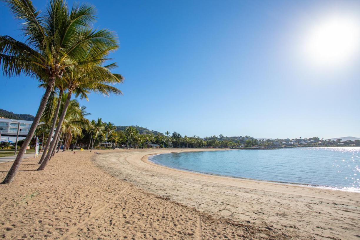 Mandalay Escape, Seclusion & Serenity With A Pool Airlie Beach Kültér fotó